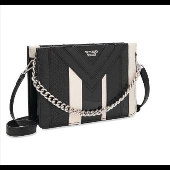 Victoria’s Secret Mixed Chevron 24/7 Crossbody - Picture 3 of 3